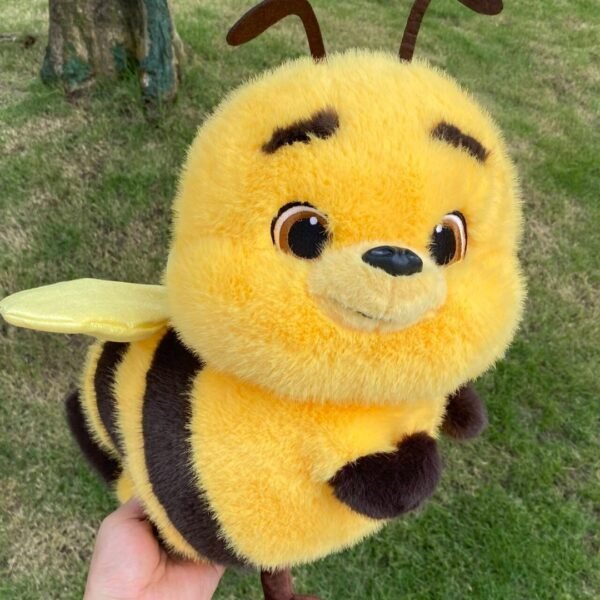 Bee Wing Movement Stirs Up Dolls - Image 3